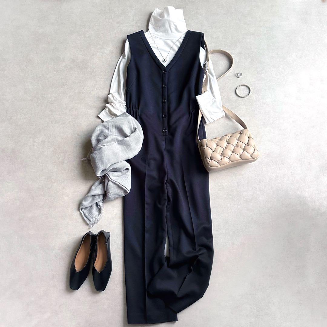 美品▲ebure エブール //オールインワン▲ジャンプスーツ ネイビー　濃紺