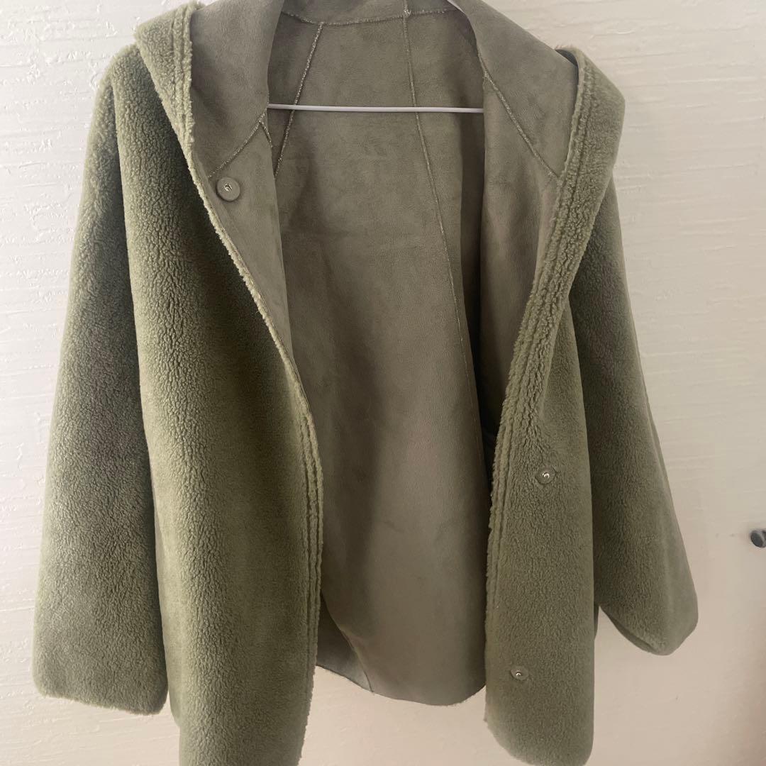 本日出品終了です。 スタニングルアー　フェイクムートンフーディ　ファー