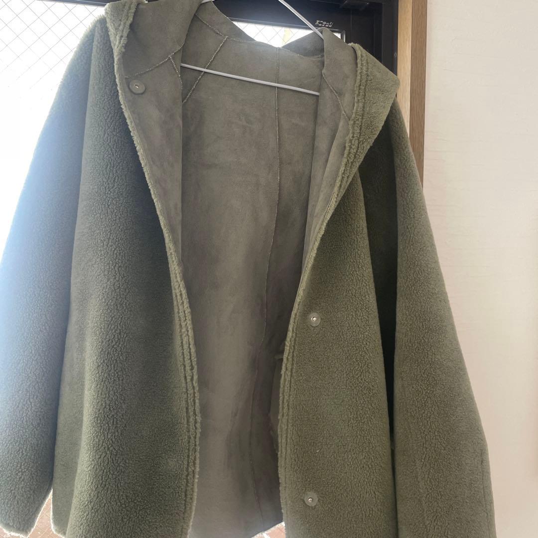 本日出品終了です。 スタニングルアー　フェイクムートンフーディ　ファー