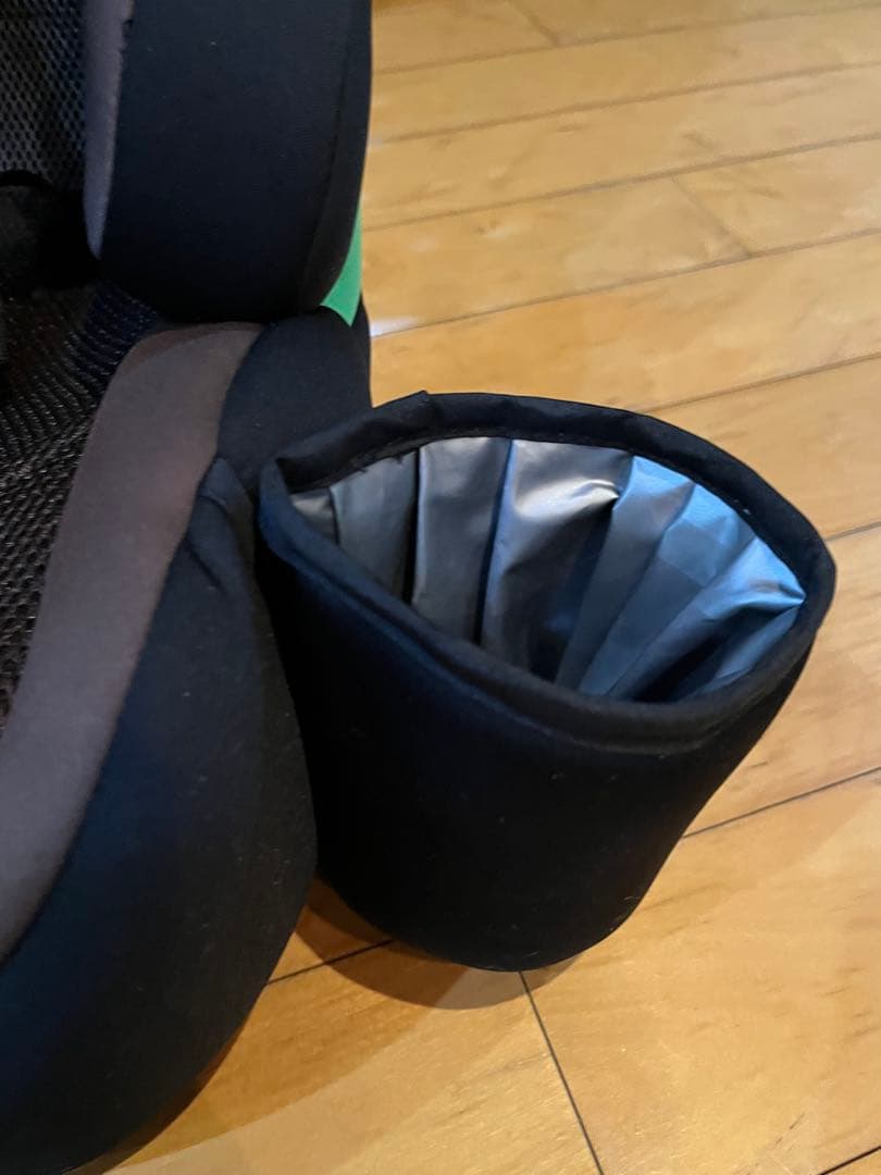 ネビオ ポップピット チャイルドシート