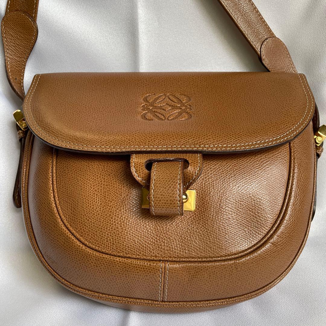 LOEWE　ロエベ　ショルダーバッグ　専用袋付き