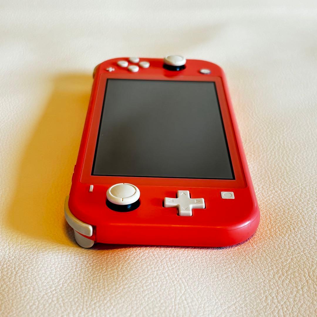 Nintendo Switch Lite 赤