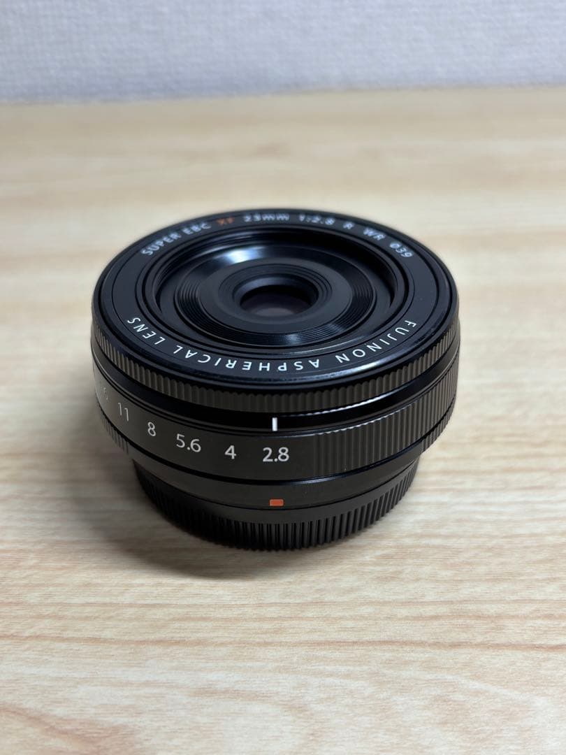 フジフイルム Fujifilm XF23mmF2.8 R WR レンズ　フード付