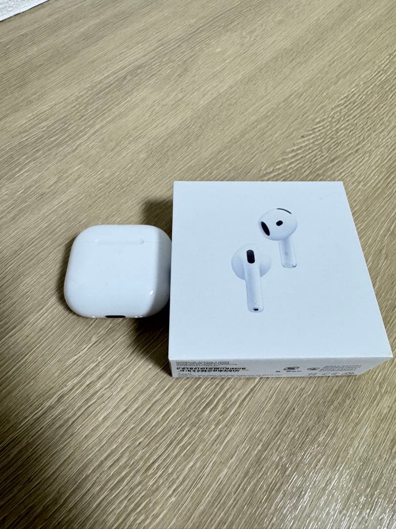AirPods4本体 充電ケース付き