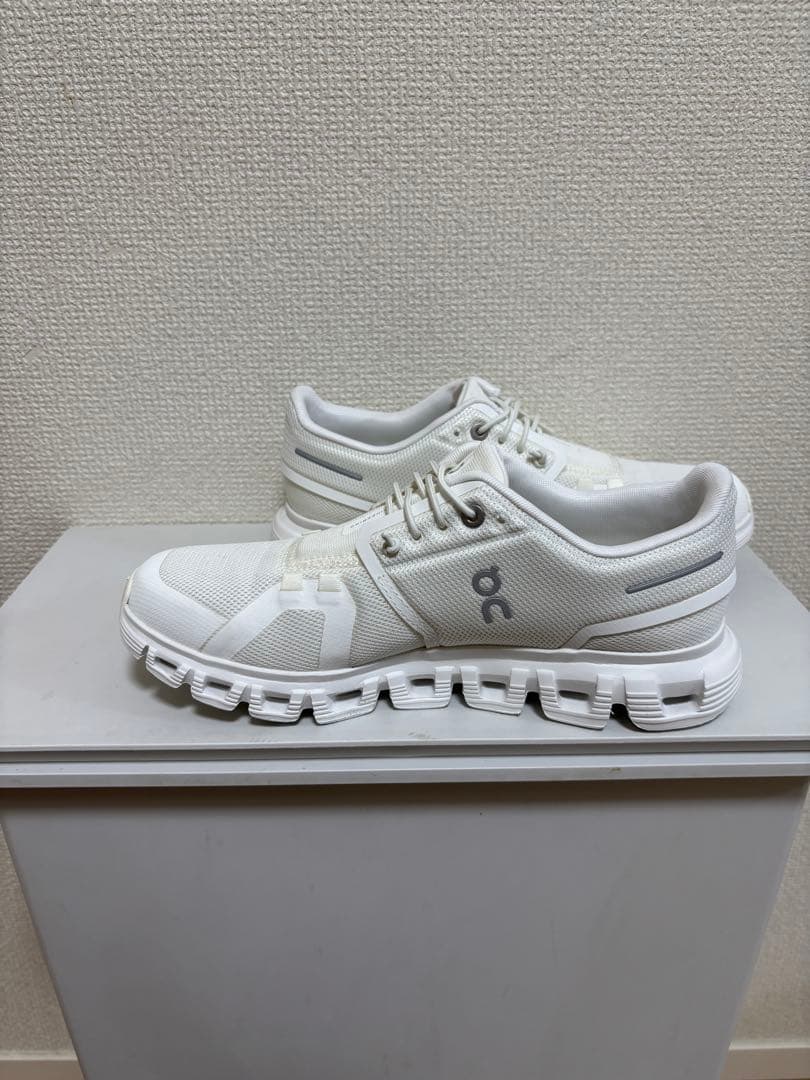 On Cloud 6 ランニングシューズ 24cm 女性