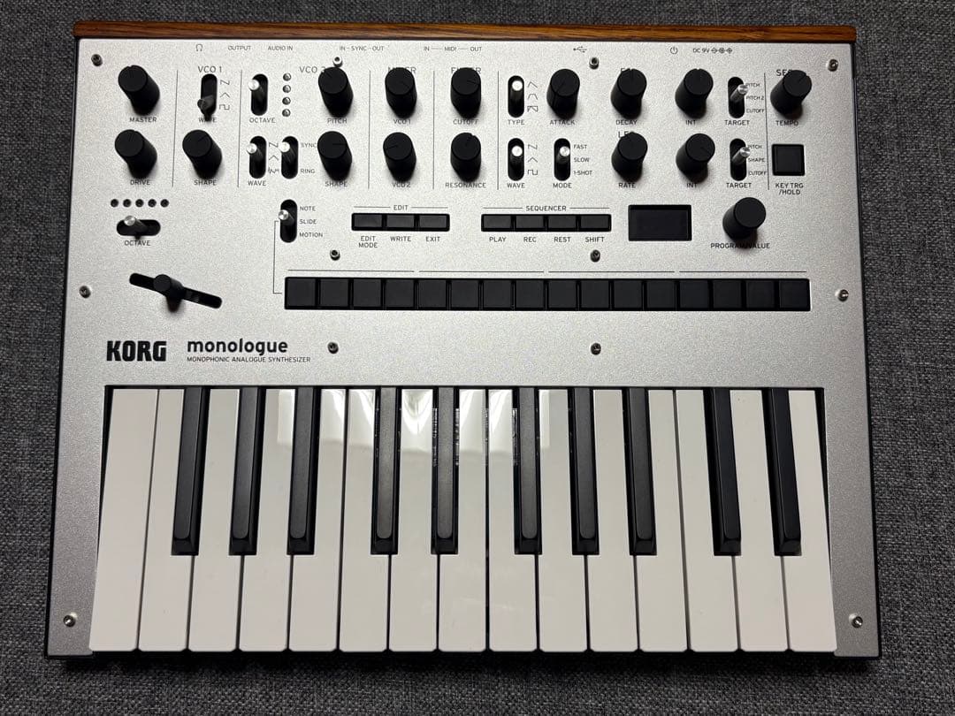 【本体美品】KORG monologue シルバー アナログシンセサイザー