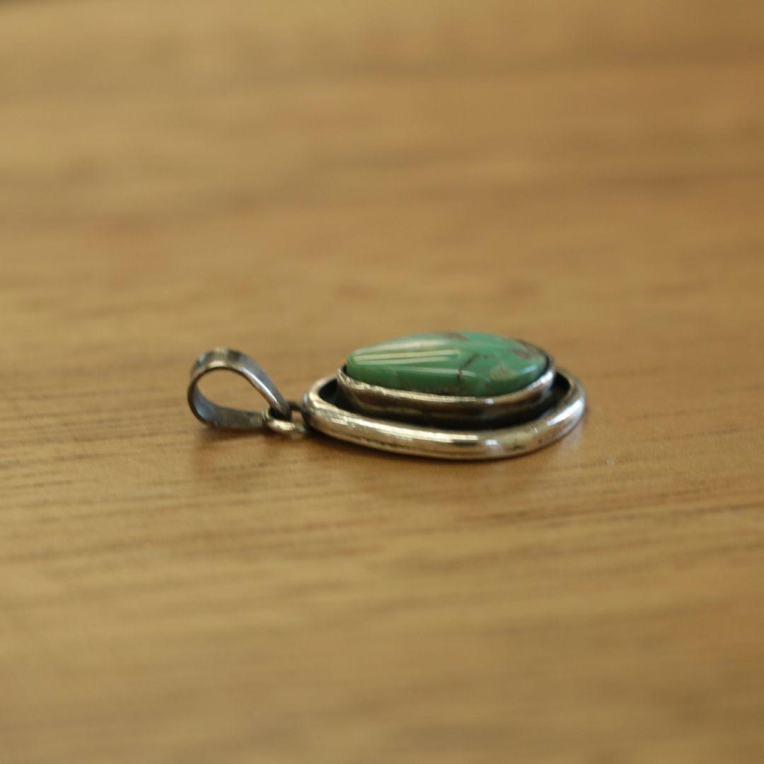 キングスマナッサターコイズペンダント　インディアンジュエリーテイストネックレス