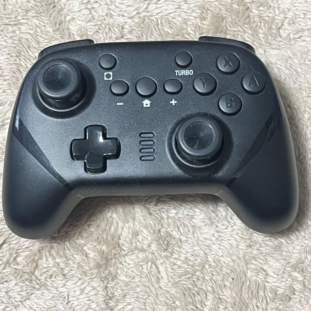 任天堂スイッチ　Nintendo Switch 本体　ホリ　コントローラー