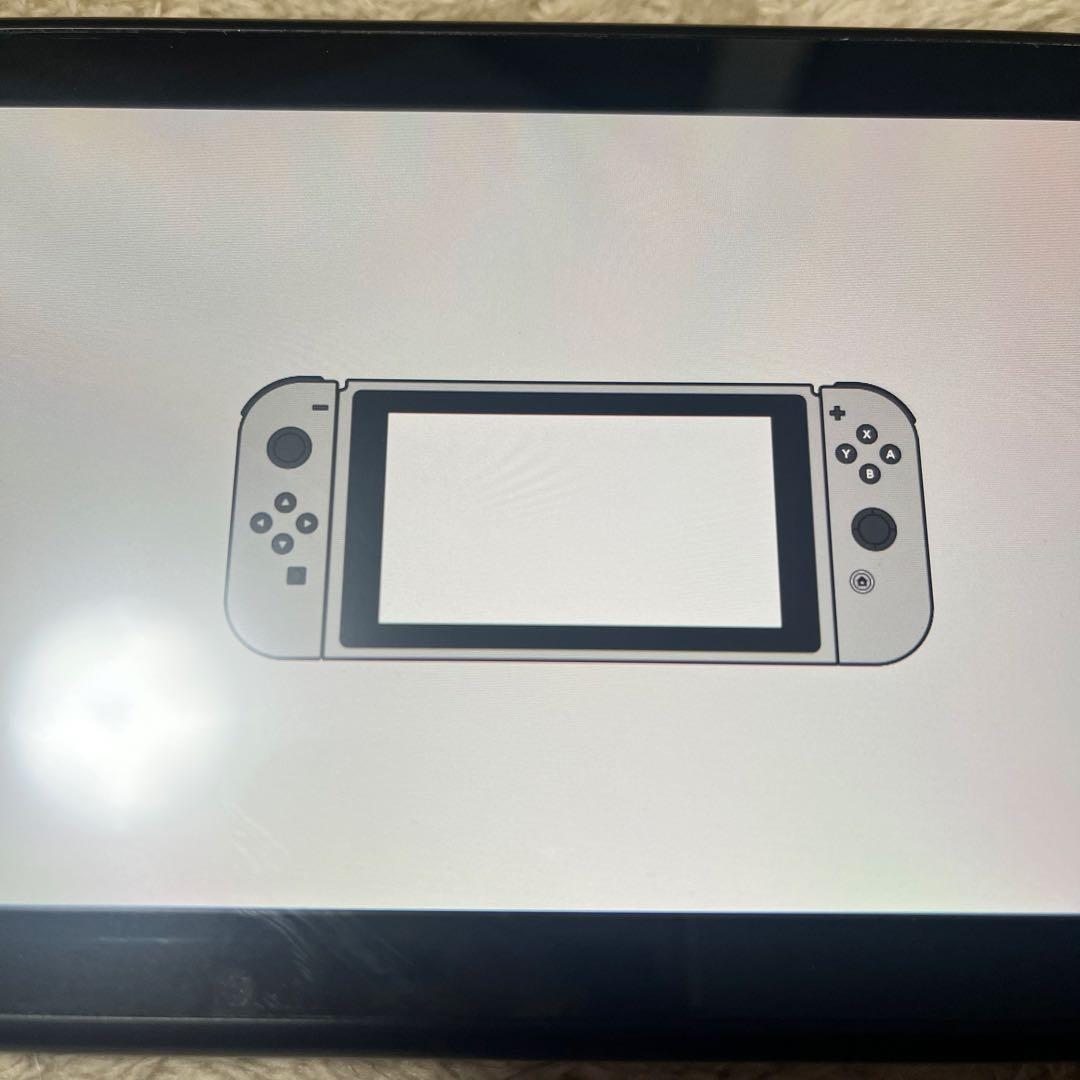 任天堂スイッチ　Nintendo Switch 本体　ホリ　コントローラー