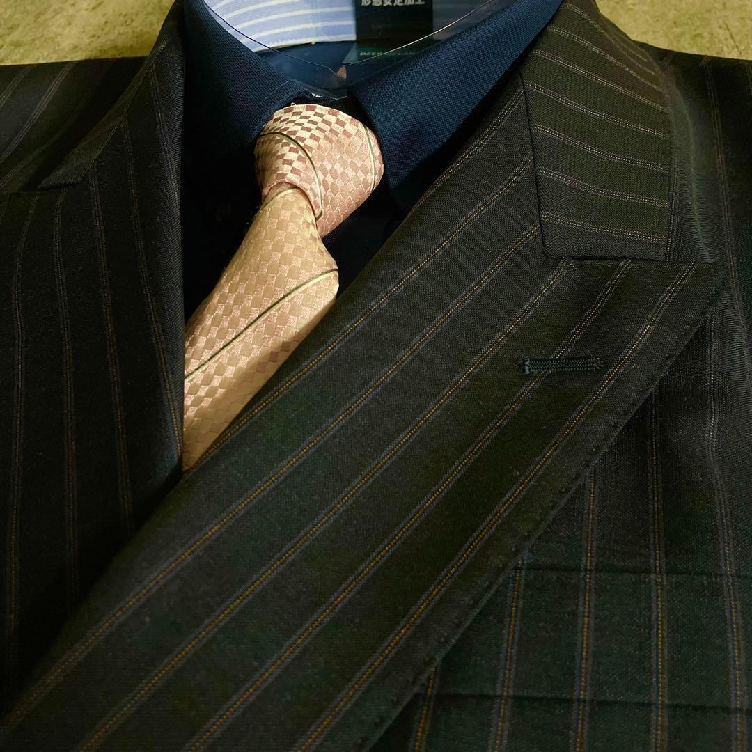 極美品 極上ウール ダブルブレストスーツ× LOUIS VUITTONネクタイ