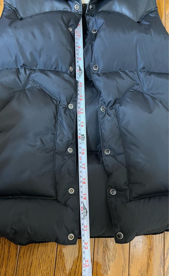 ROCKY MOUNTAIN FEATHERBED ダウンベスト 38 ブラック