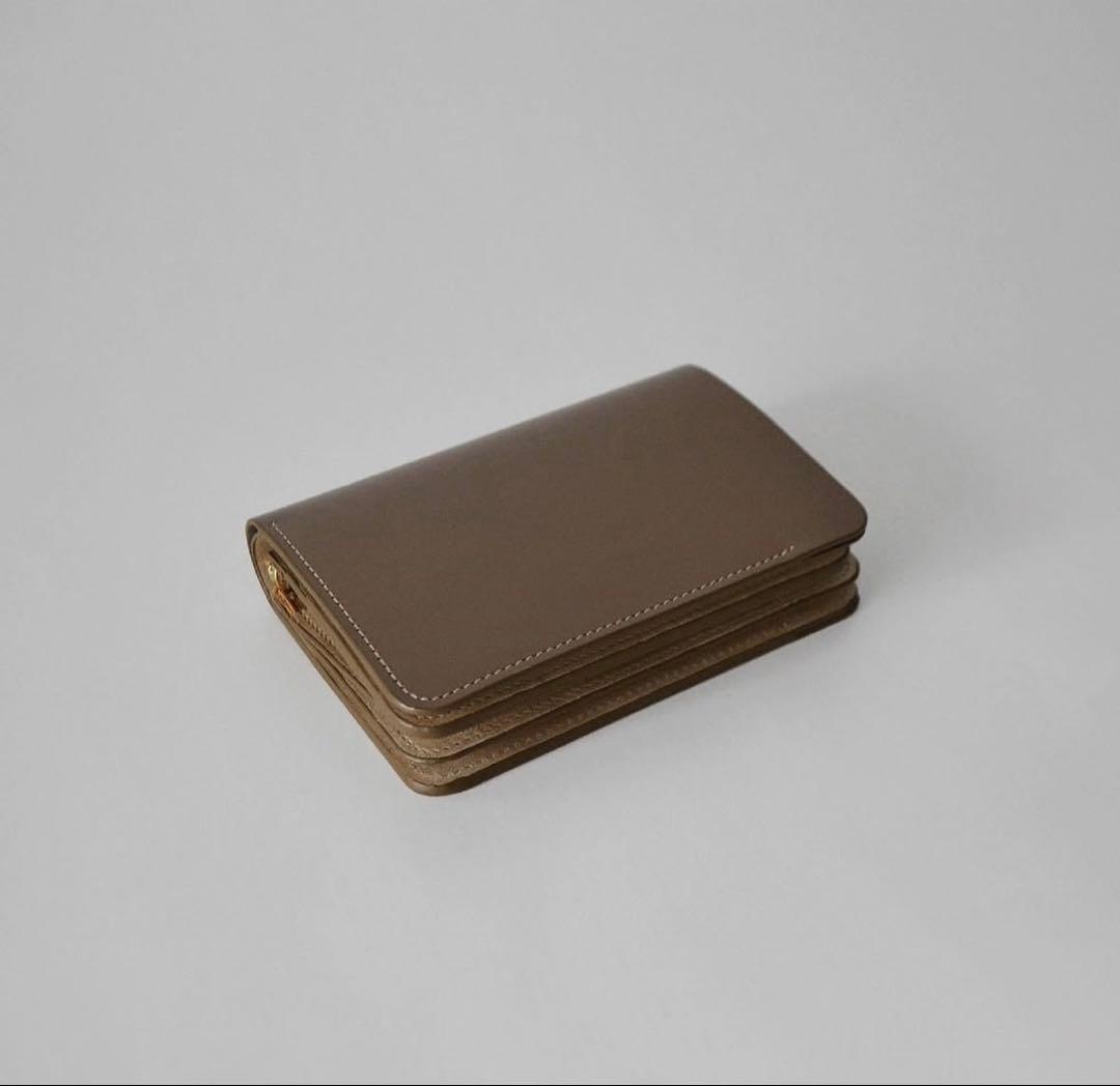 forme Short Wallet クリスペルカーフ 本革 牛革 二つ折り財布