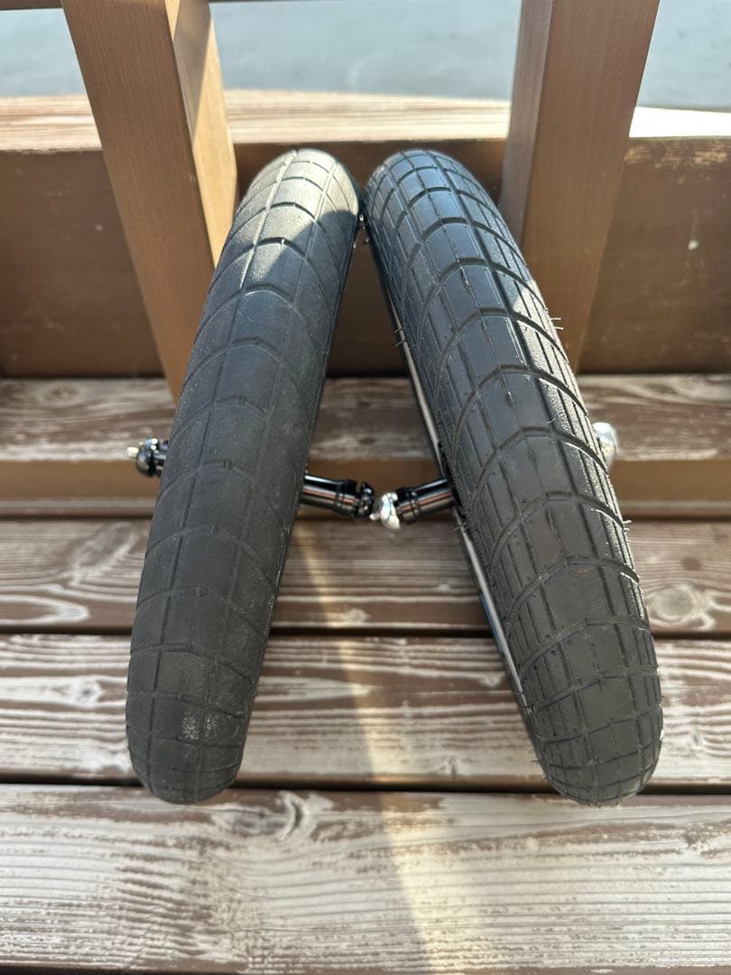 ストライダー　ホイールタイヤセット