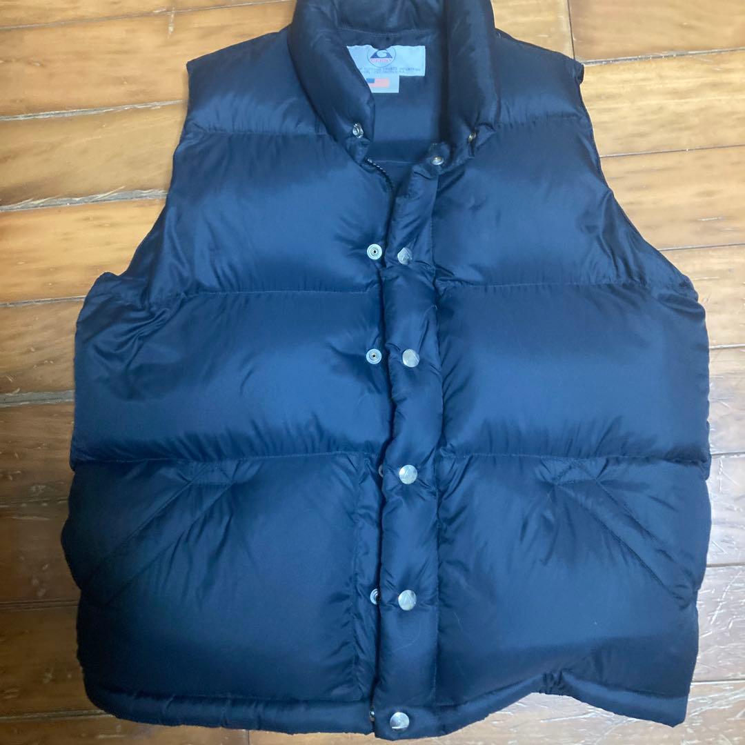 りんご　アパルトモンジェリー　ダウンベスト　ネイビー