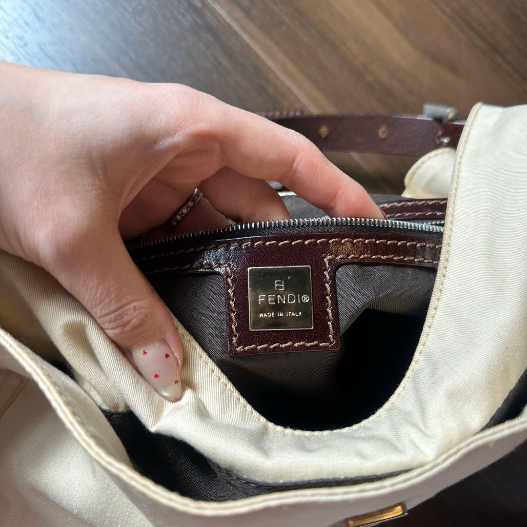 フェンディ　FENDI ショルダーバッグ