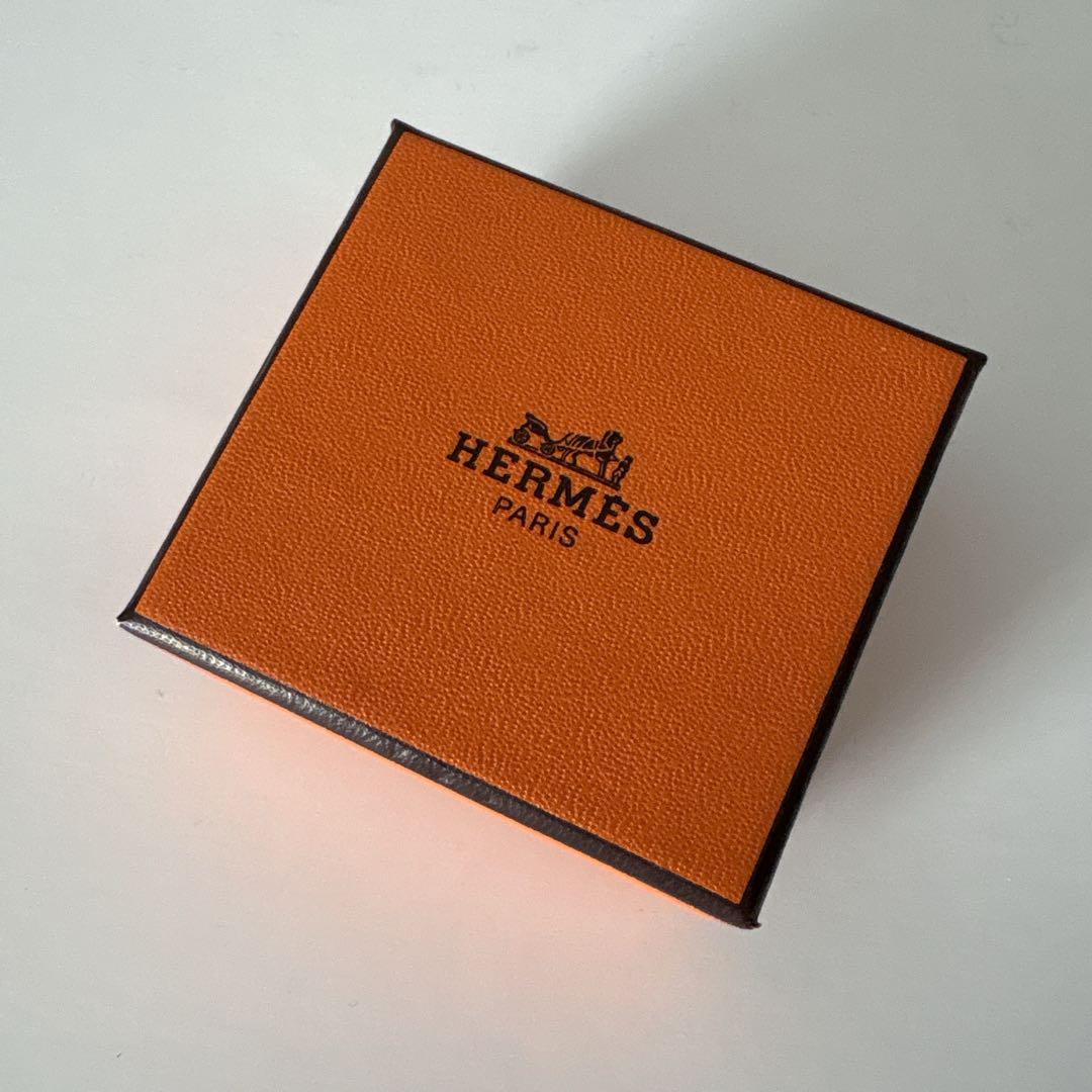 HERMES /エルメス　スカーフリング　　未使用品