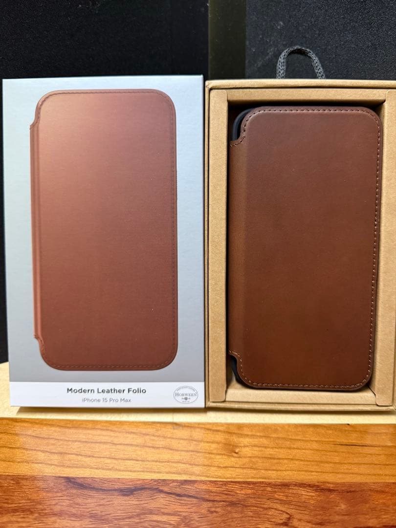 iPhoneアクセサリー NOMAD ModernLeatherFolio iPhone15 ProMax