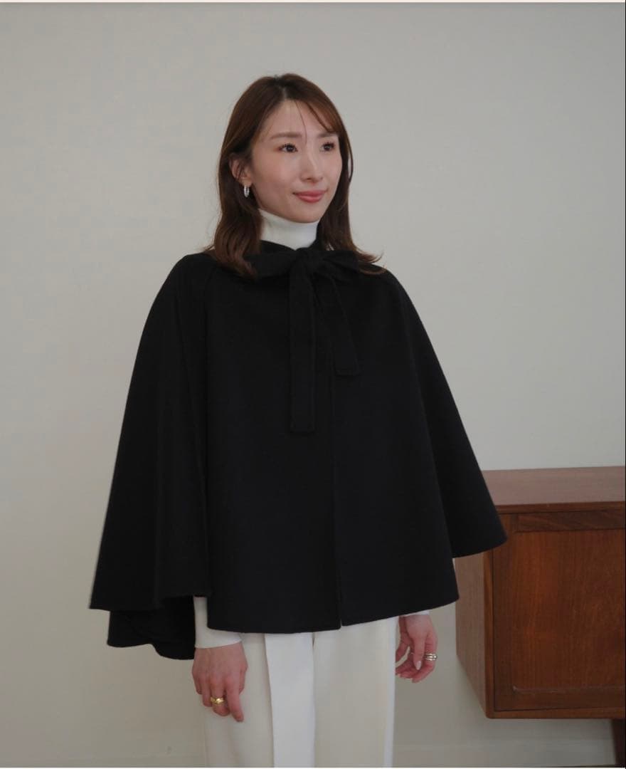 【新品・未使用】 OHGA BOWTIE PONCHO