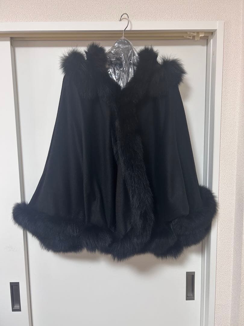 カシミヤ100% ブラックポンチョ