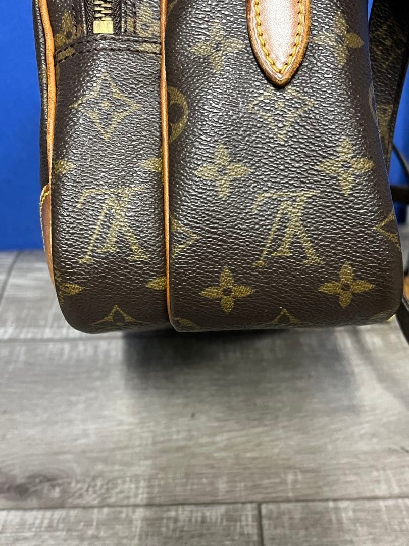 LOUIS VUITTON ルイヴィトン　ショルダーバッグ モノグラム 廃盤