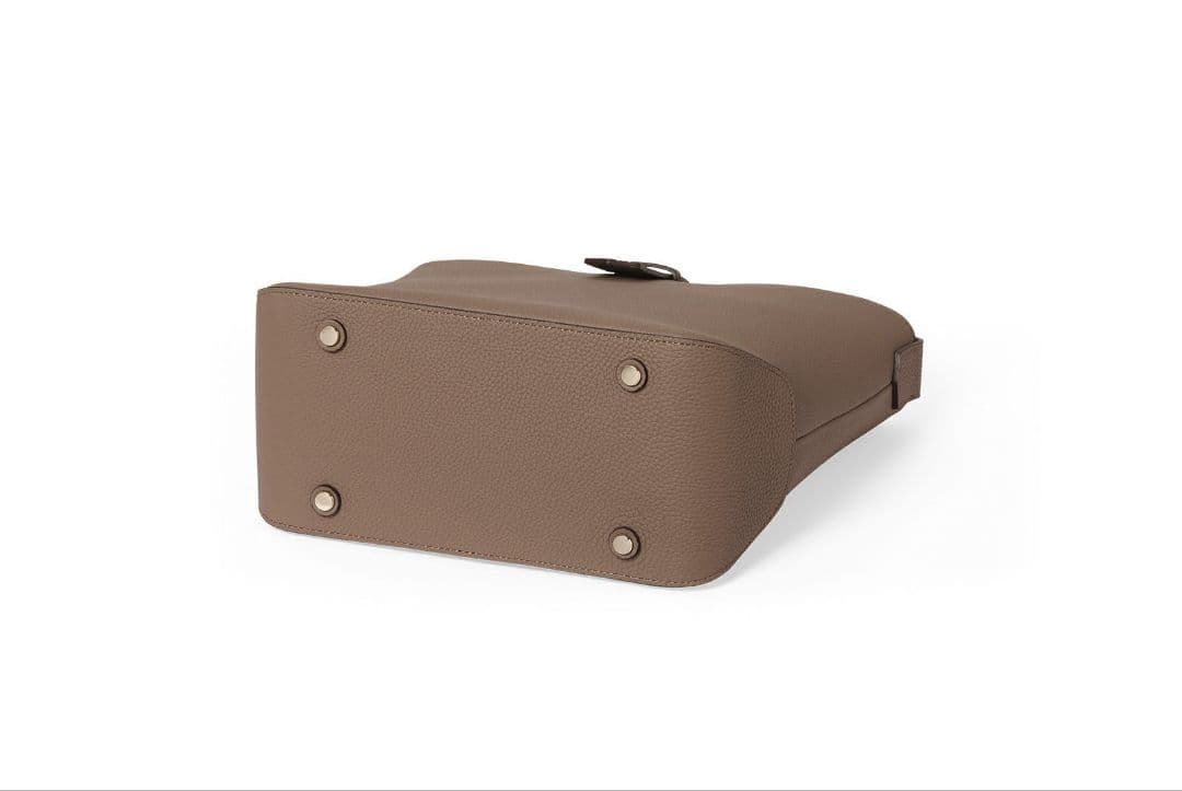 epoi リツ シュランケンカーフレザーバッグ トープ