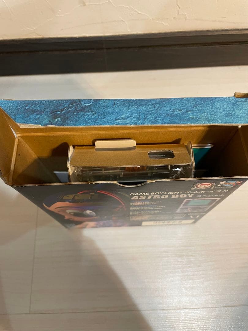 【未使用品】ゲームボーイライト アストロボーイ 手塚治虫