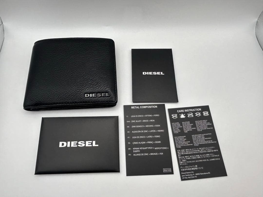 DEASEL レザー2つ折り財布　ブラック　箱あり