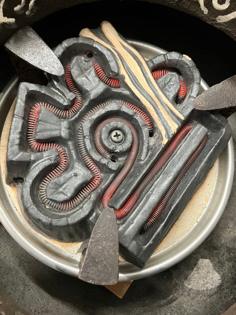 茶道具 茶釜 と 野々田式 炭型ヒーター 鉄瓶 風炉型電熱器