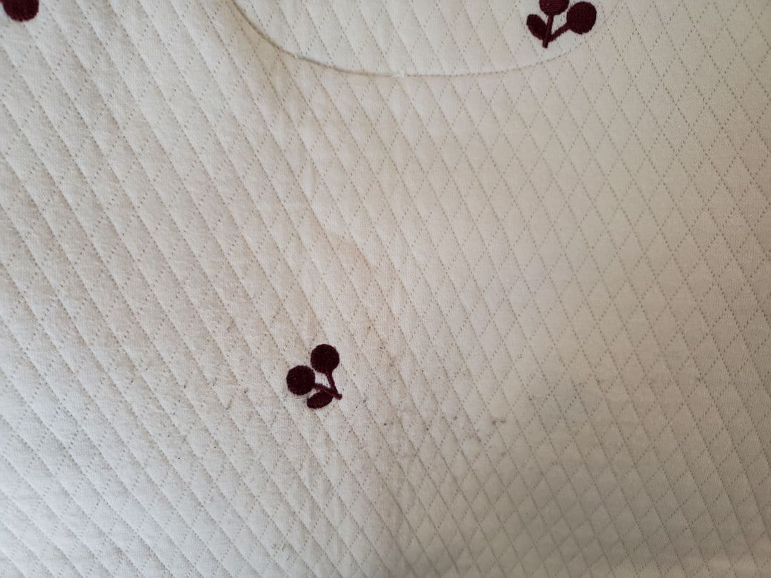 ロトトクッション　くま柄　チェリー柄