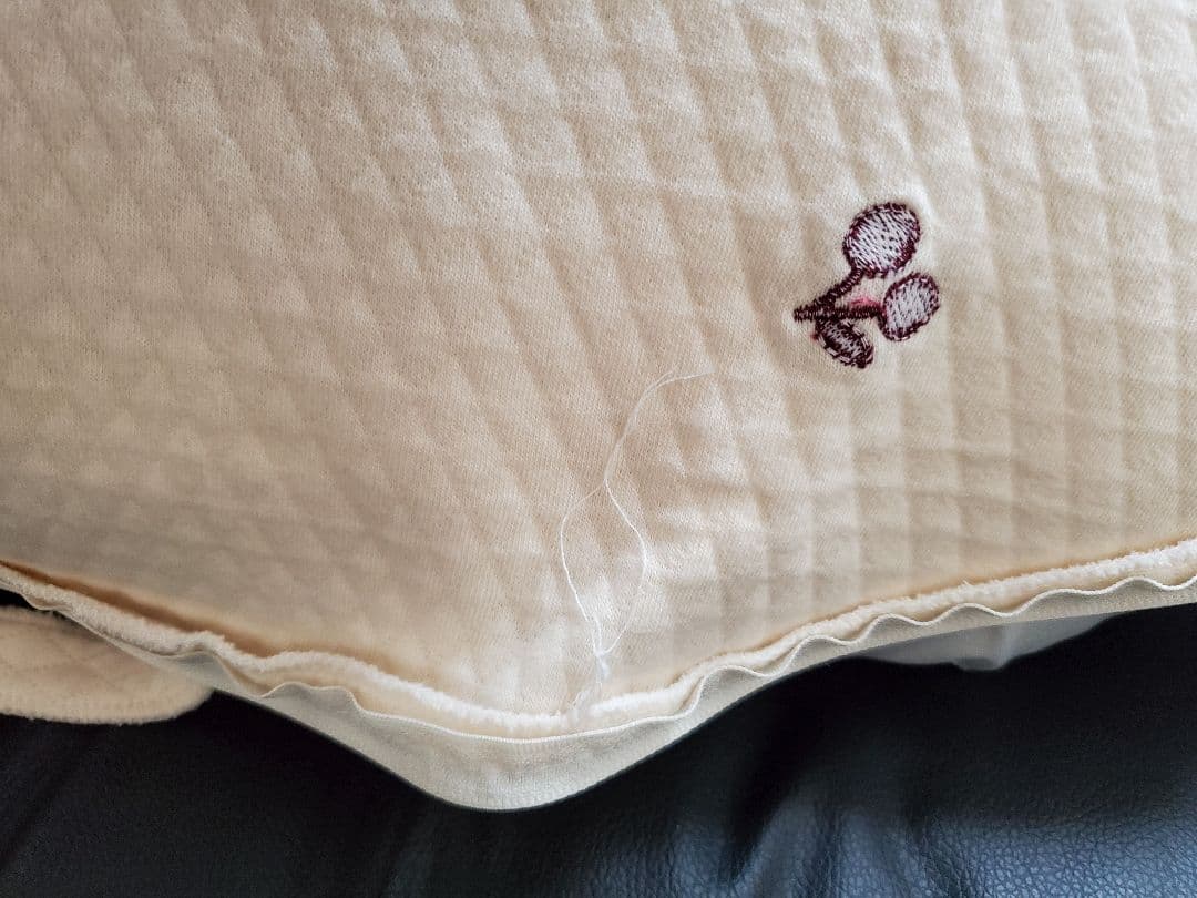 ロトトクッション　くま柄　チェリー柄