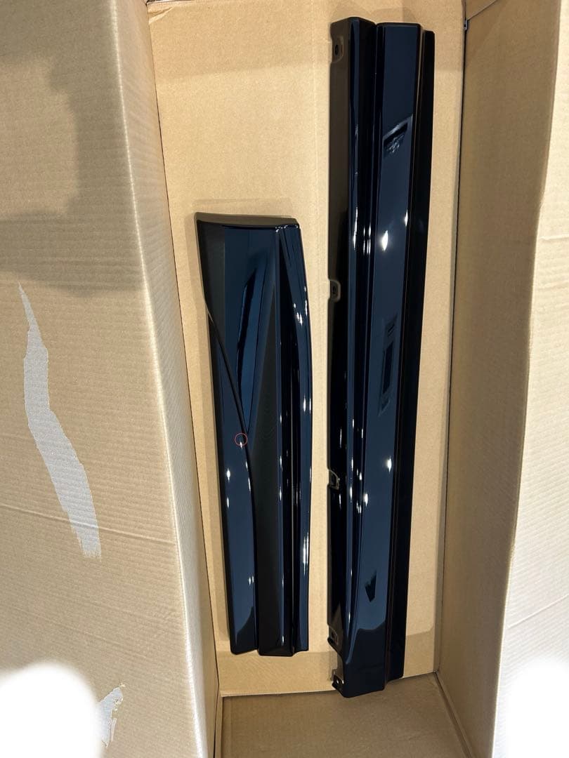 NX TRD サイドスカート　右側　黒