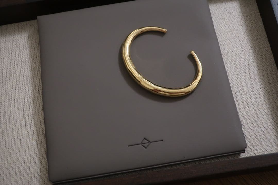 Gabriela Artigas TUSK CUFF バングル