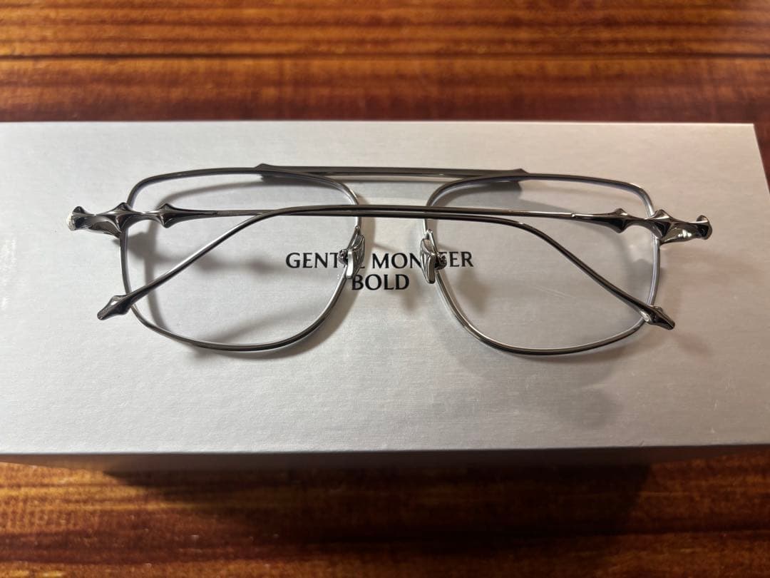 GENTLE MONSTER Martin 02 シルバー