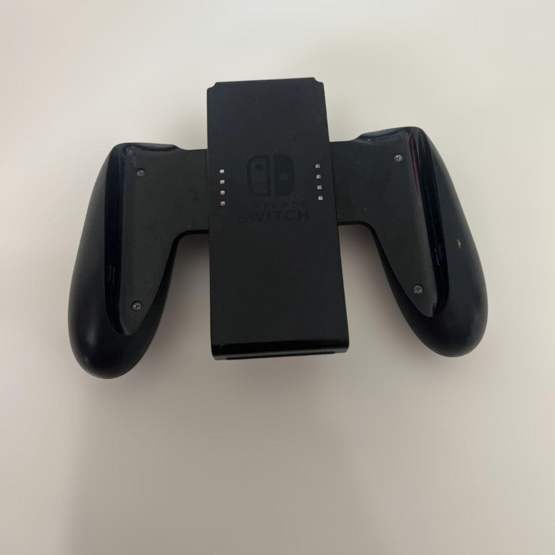 Nintendo Switch 青/黒 本体 充電器、ソフト付き