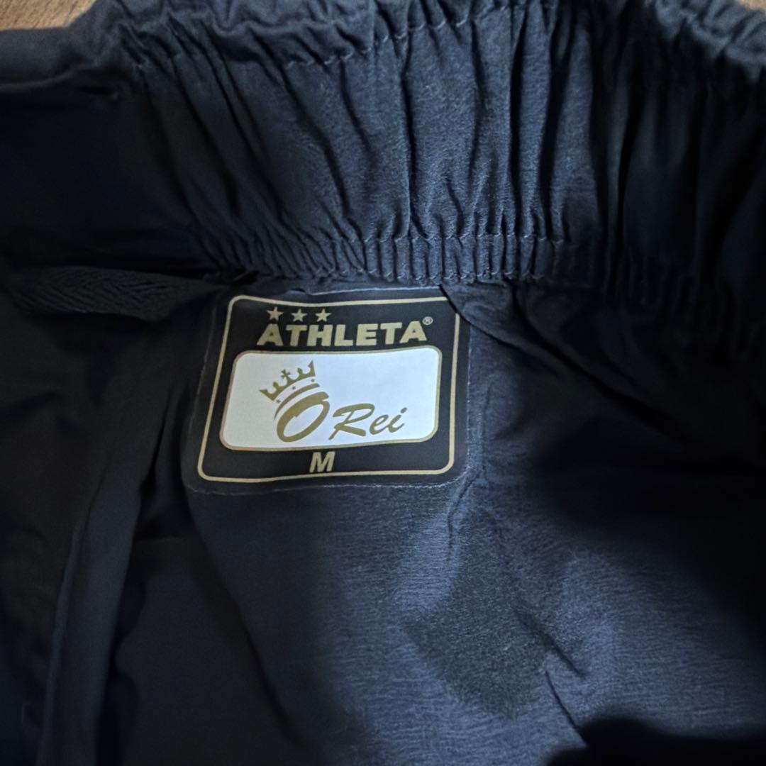 ATHLETA アスレタ　黒　ウルトラストレッチダウン