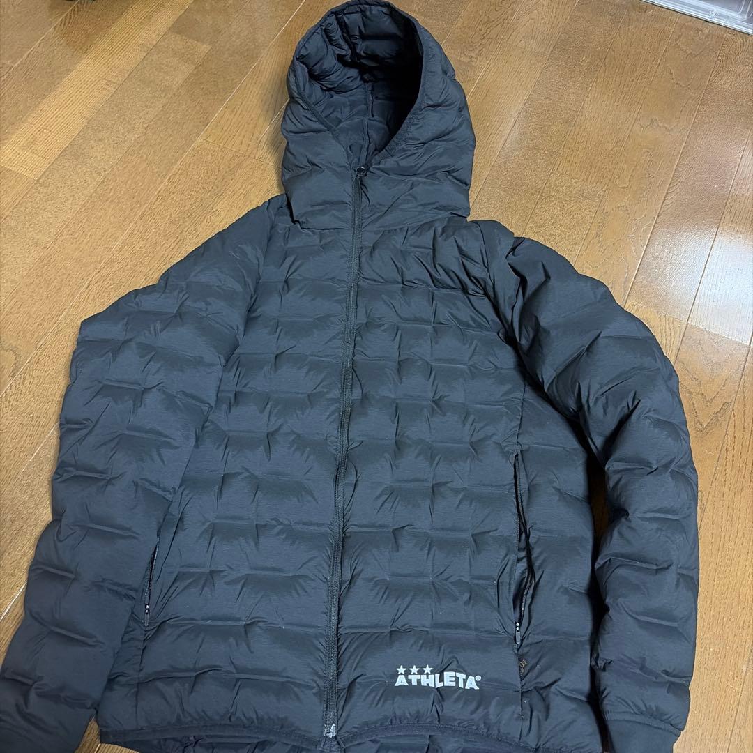 ATHLETA アスレタ　黒　ウルトラストレッチダウン