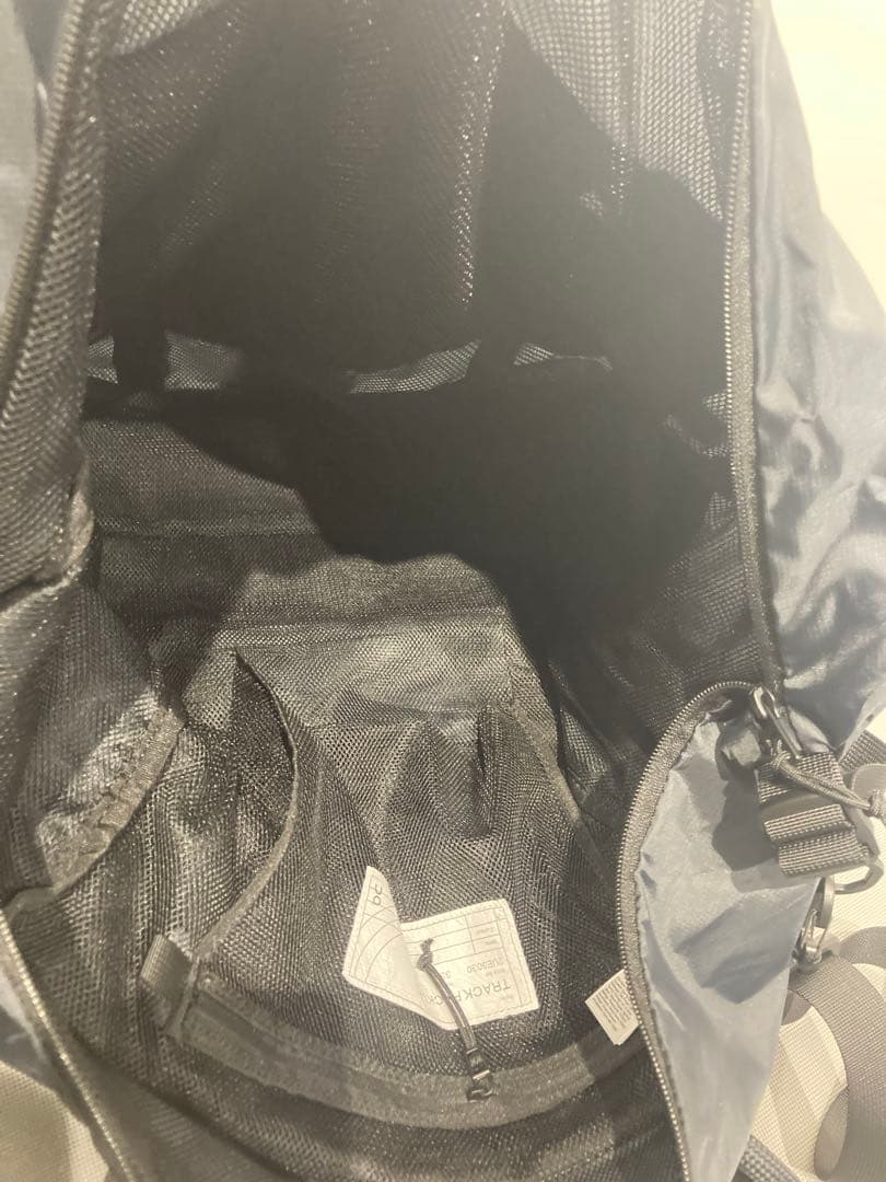 オン トラックパック ショルダーバッグ 35L ブラック デイリーバッグ男女兼用