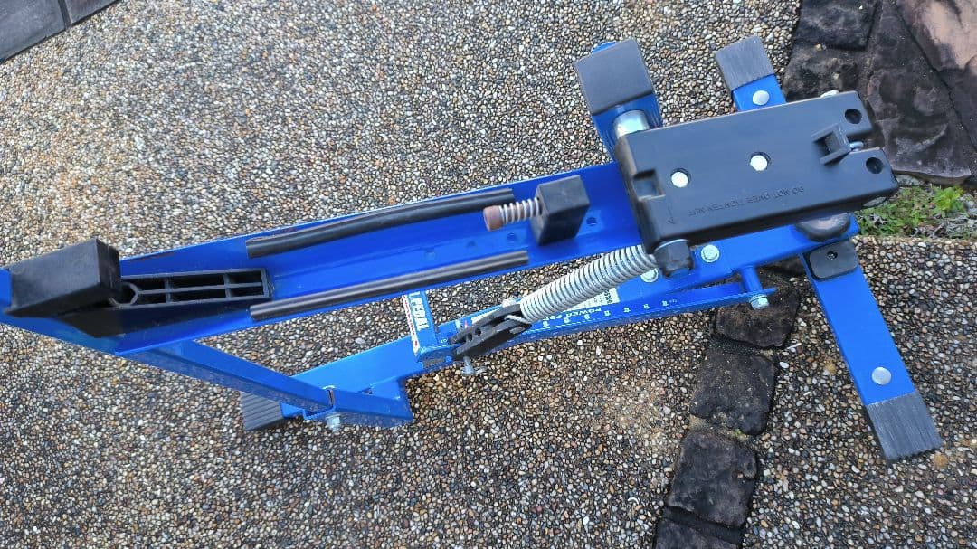 ピッチングマシン Blue Flame ブルーフレーム　ルイスビルスラッガー