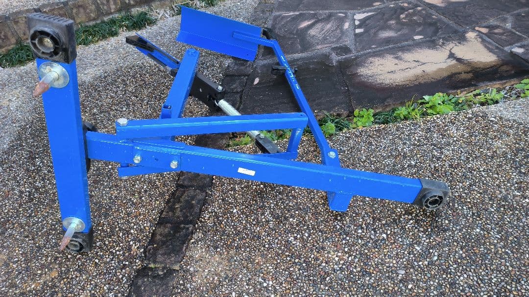 ピッチングマシン Blue Flame ブルーフレーム　ルイスビルスラッガー