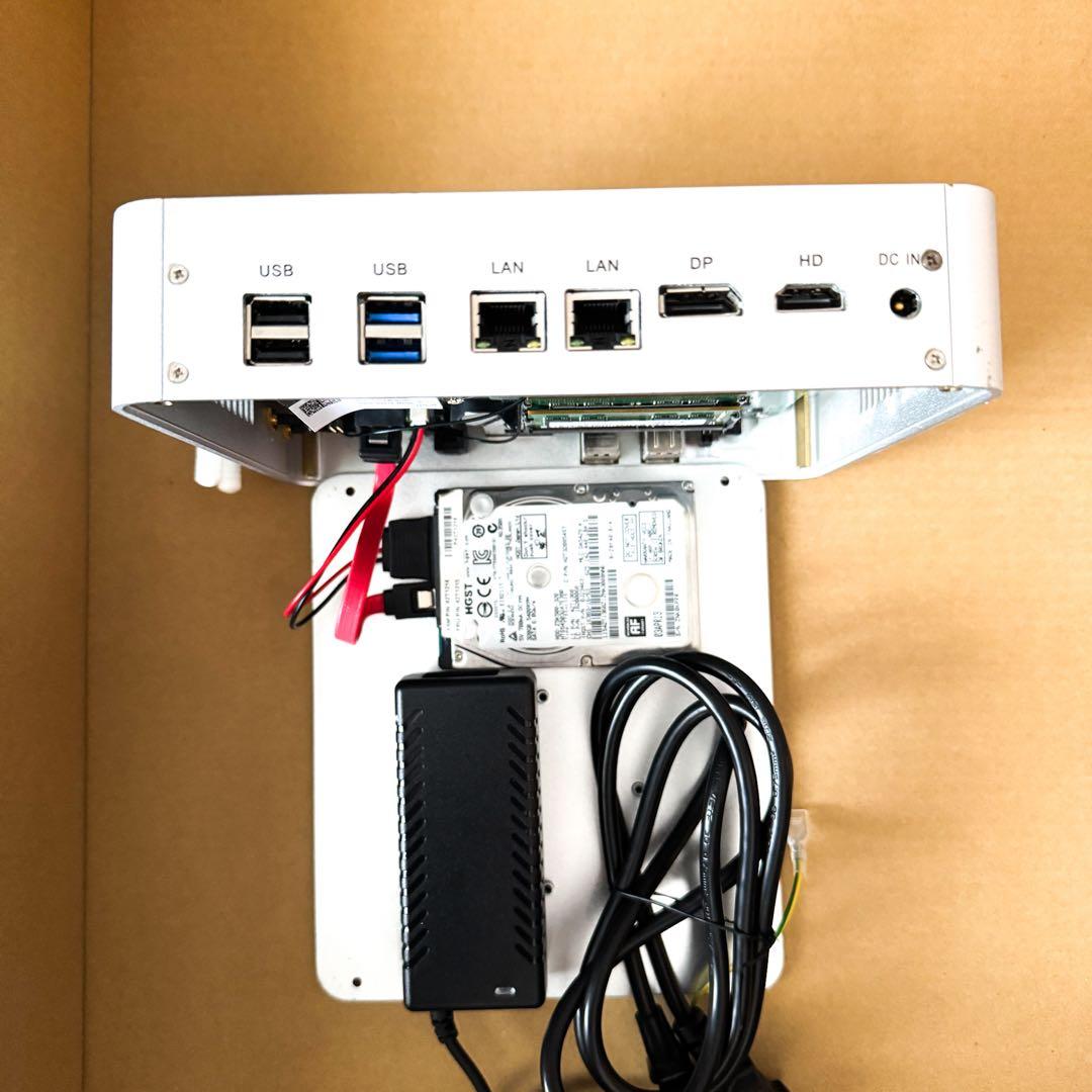 ファンレスMini PC i5-7267U 4GB SSD256GB
