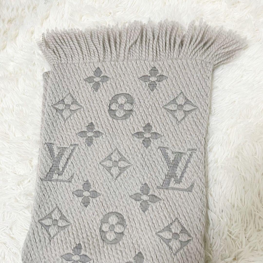 【美品】ヴィトン マフラー エシャルプ　ロゴマニア ライトグレー