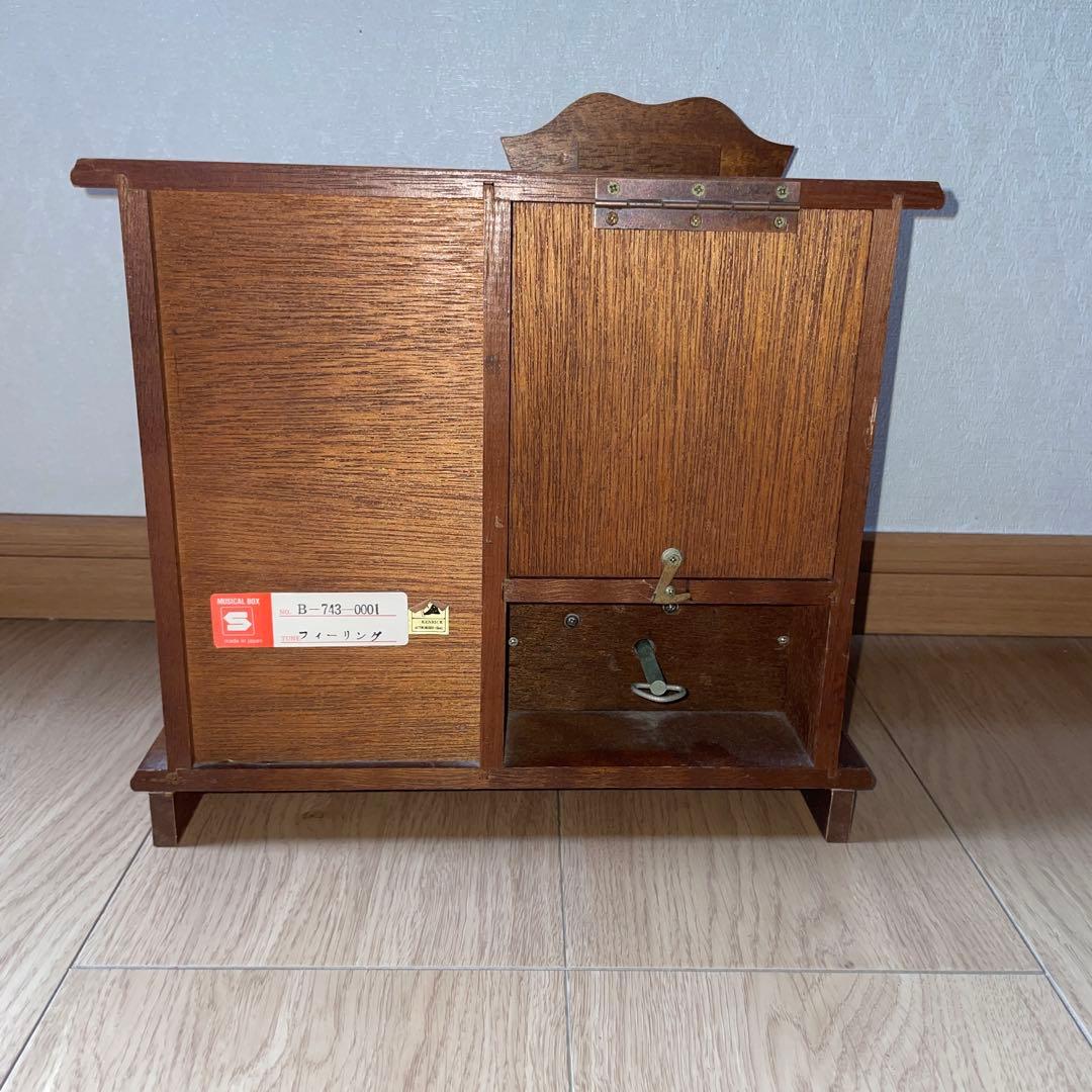 ✨希少✨激レア✨アンティークリトルグレイラビットオルゴール付きジュエリーボックス