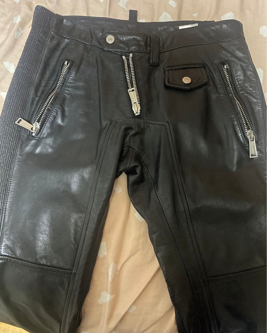 DSQUARED 2 ディースクエアード レザーパンツ