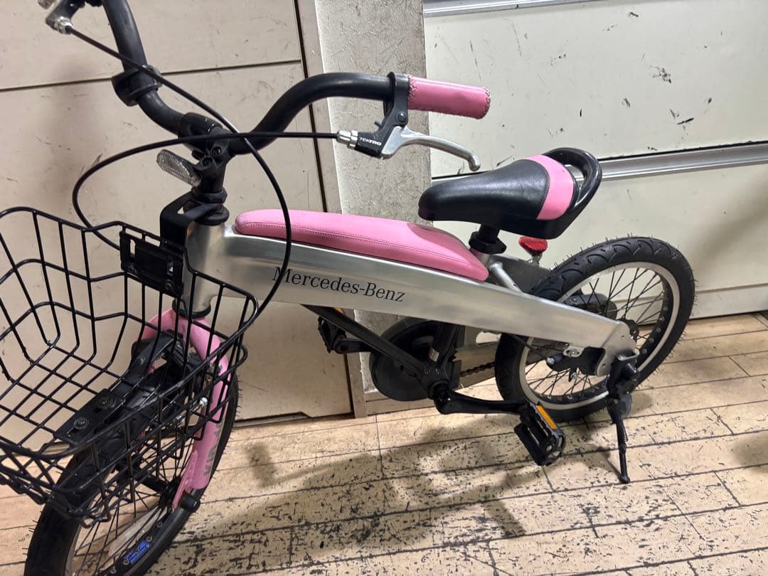 Mercedes-Benz メルセデスベンツ子供用自転車 シルバー/ピンク