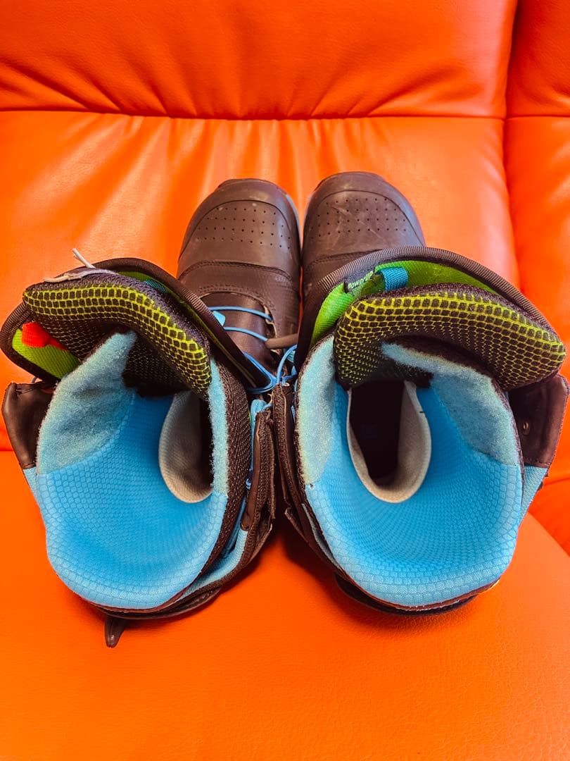 【おまけ付】Burton スノーボードとバインディング、ブーツセット