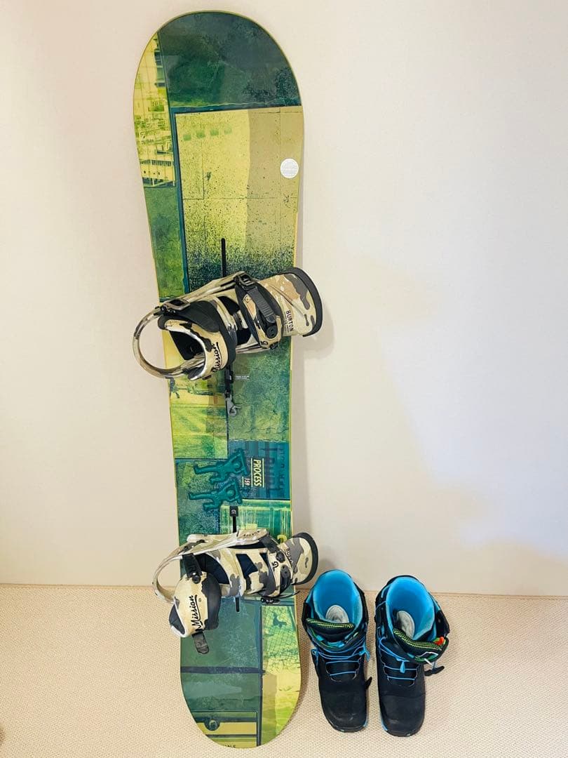 【おまけ付】Burton スノーボードとバインディング、ブーツセット