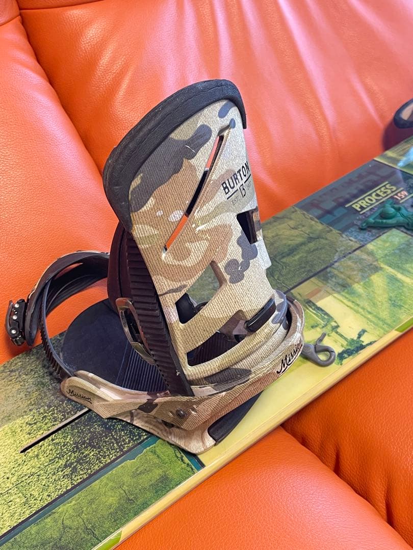 【おまけ付】Burton スノーボードとバインディング、ブーツセット