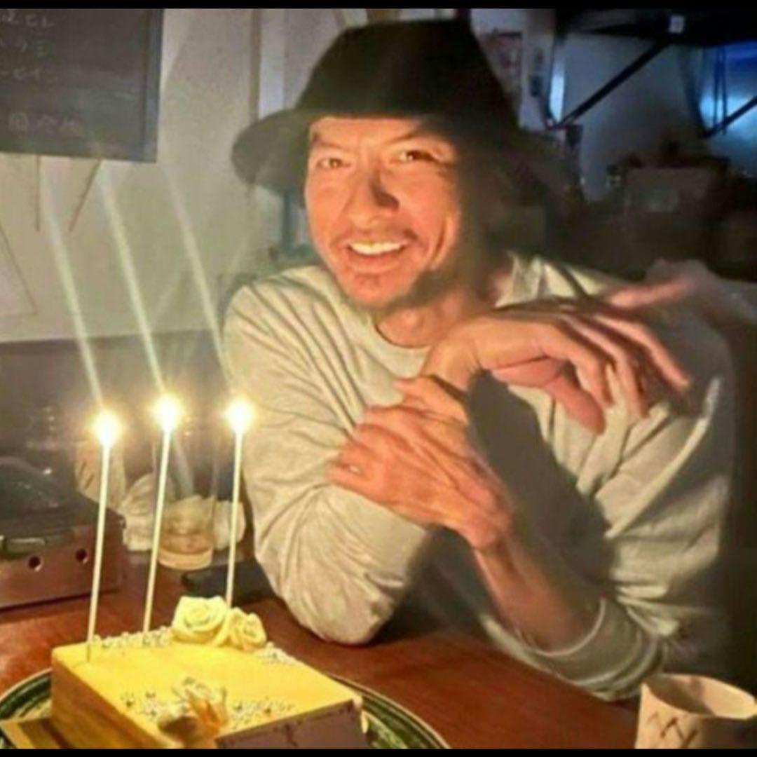 美品 長瀬着用 同型色違い チャレンジャー オンブレチェック ハット ウール 赤