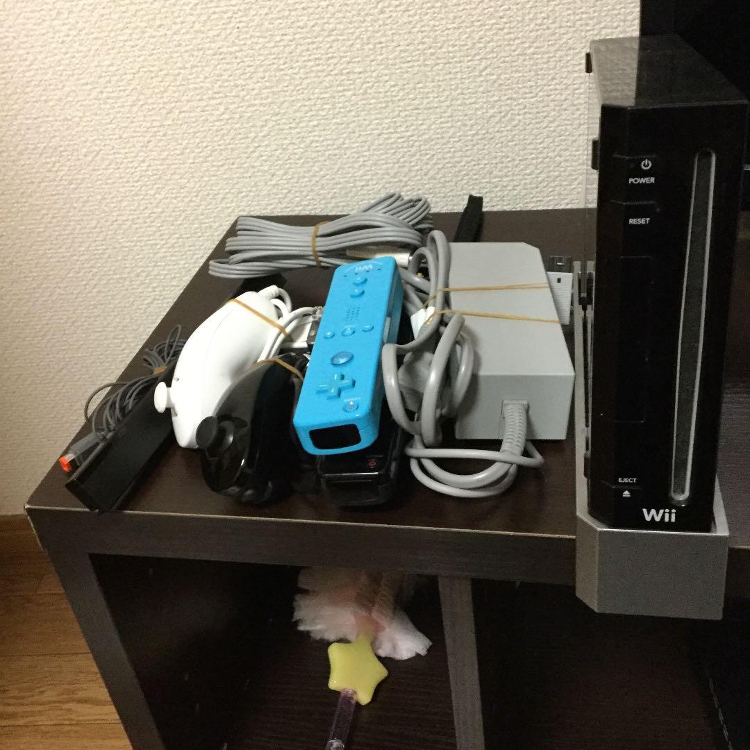 Wii 本体とソフト4本セット