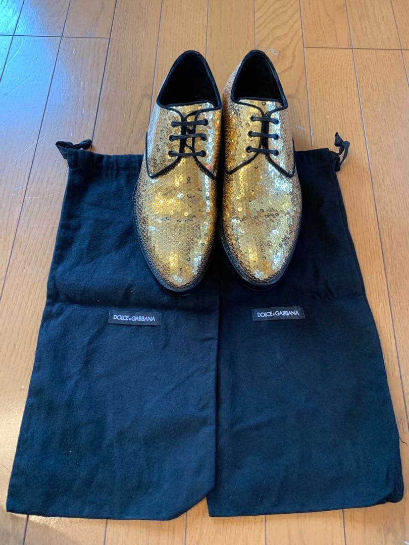 Dolce & Gabbana ゴールド スパンコール ドレスシューズ
